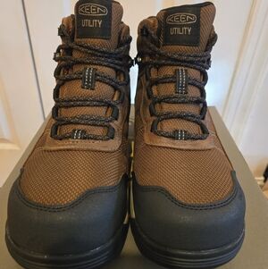 ✨️KEEN Men's Dark Brown and Black Utility Boots
